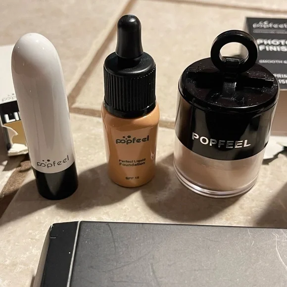 7~Popfeel Eyeshadow Palette & Primer & foundation & matte Lip cream & 2 Lipstics - Picture 4 of 17